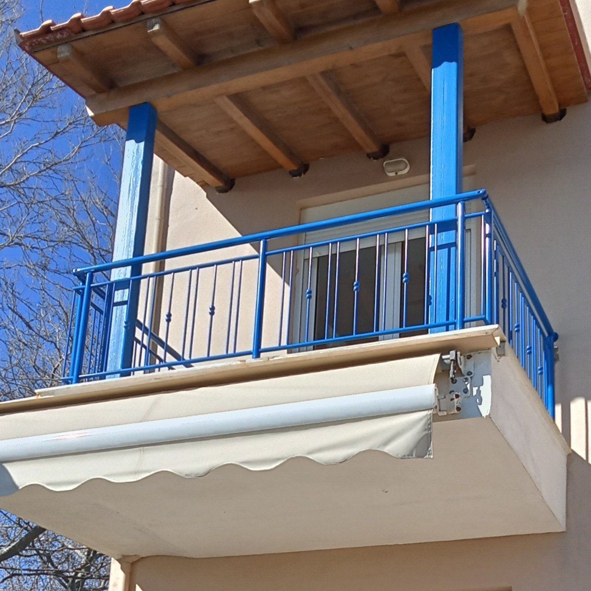 Κάγκελα ανοξείδωτα βαμμένα με ηλεκτροστατική&nbsp;βαφή